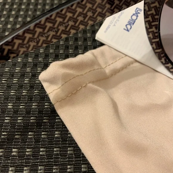 𝗧𝗢𝗥𝗬 𝗕𝗨𝗥𝗖𝗛 𝗧𝗬7121 - Picture 6 of 6